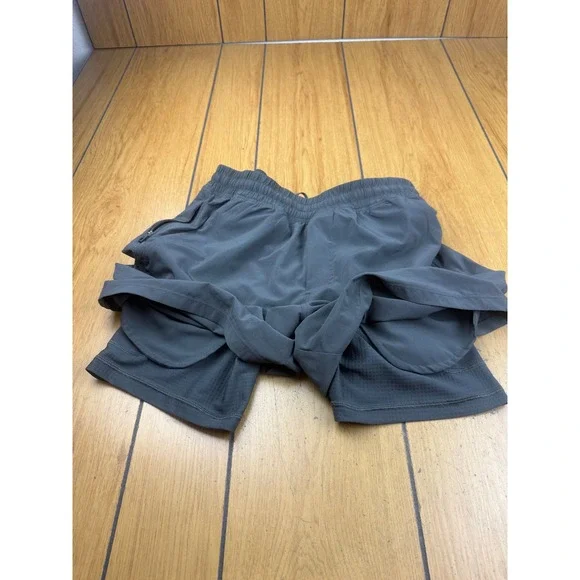 Lululemon Mens THE Short 9 Inch Charcoal Grey Mesh Panel Athletic Gym Shorts M - Picture 9 of 16